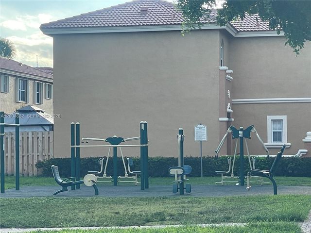 8423 NW 138th Ter 2804, Miami Lakes, FL 33016