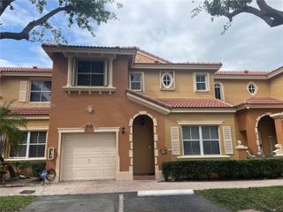 8423 NW 138th Ter 2804, Miami Lakes, FL 33016
