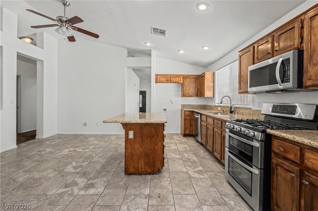 9501 Fox Forest Avenue, Las Vegas, NV 89129