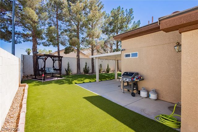 9501 Fox Forest Avenue, Las Vegas, NV 89129