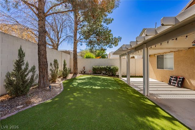 9501 Fox Forest Avenue, Las Vegas, NV 89129