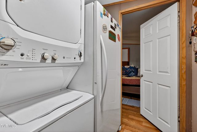 393 Meadow Creek Road, Bristol, TN 37620