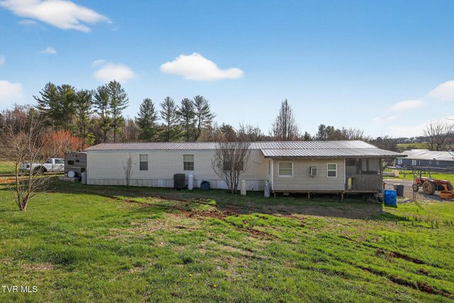 393 Meadow Creek Road, Bristol, TN 37620