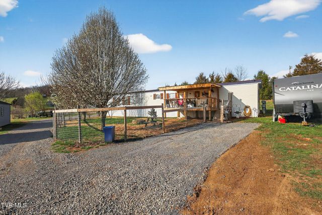 393 Meadow Creek Road, Bristol, TN 37620