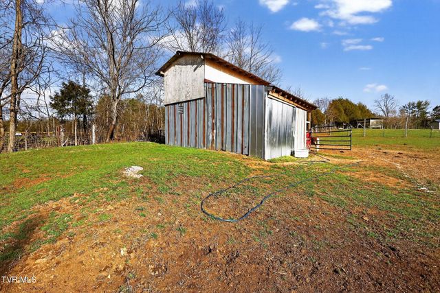 393 Meadow Creek Road, Bristol, TN 37620