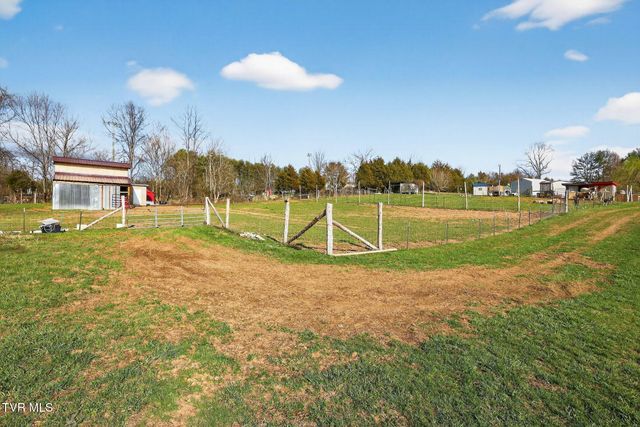 393 Meadow Creek Road, Bristol, TN 37620