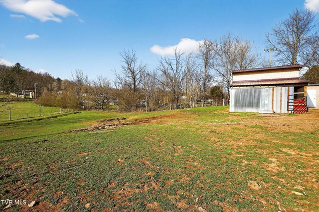 393 Meadow Creek Road, Bristol, TN 37620