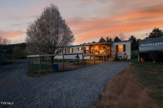 393 Meadow Creek Road, Bristol, TN 37620