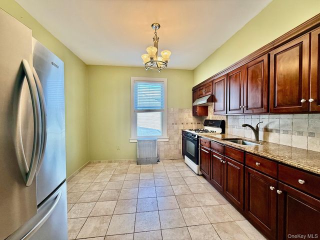 9512 108th Ave, Ozone Park, NY 11417
