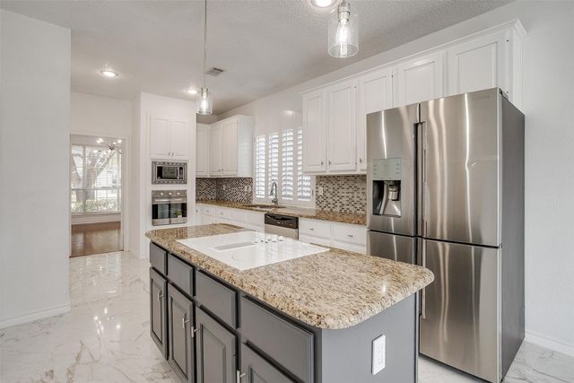 4201 Fair Oaks Drive, Grapevine, TX 76051