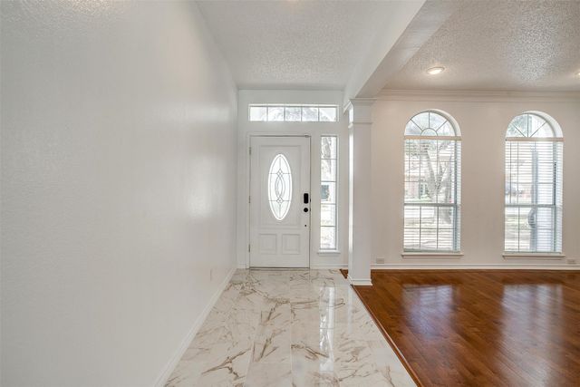 4201 Fair Oaks Drive, Grapevine, TX 76051