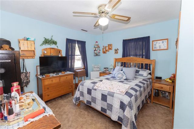 729 W 3rd Street, Cherryvale, KS 67335