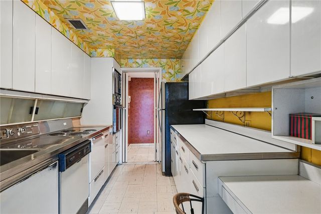 5048 5th Ave 101, Shadyside, PA 15232