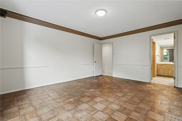 5048 5th Ave 101, Shadyside, PA 15232