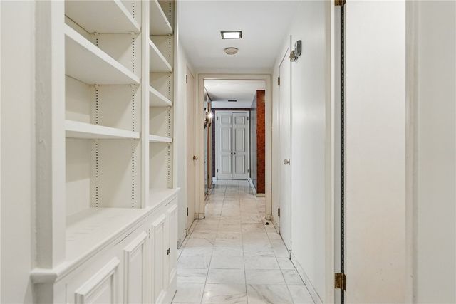 5048 5th Ave 101, Shadyside, PA 15232