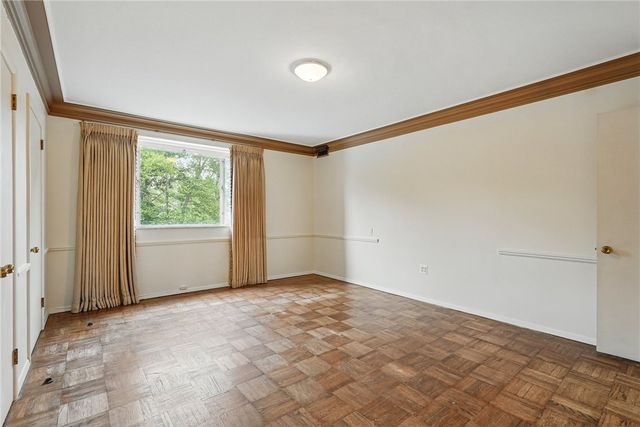 5048 5th Ave 101, Shadyside, PA 15232