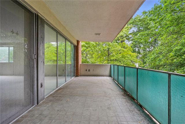 5048 5th Ave 101, Shadyside, PA 15232