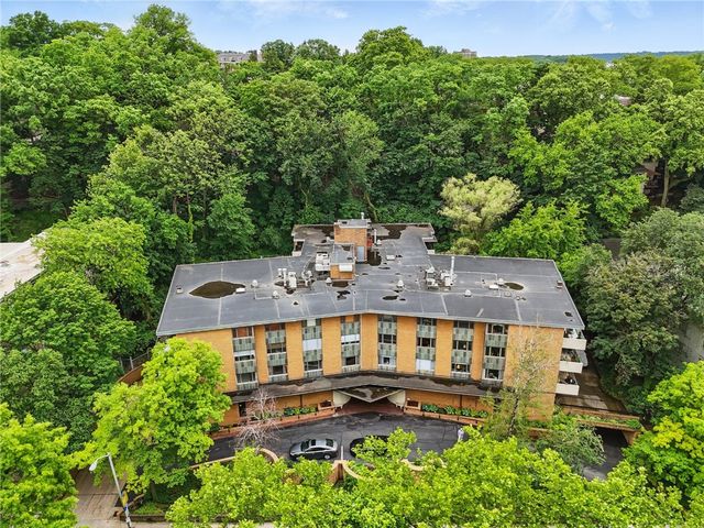 5048 5th Ave 101, Shadyside, PA 15232