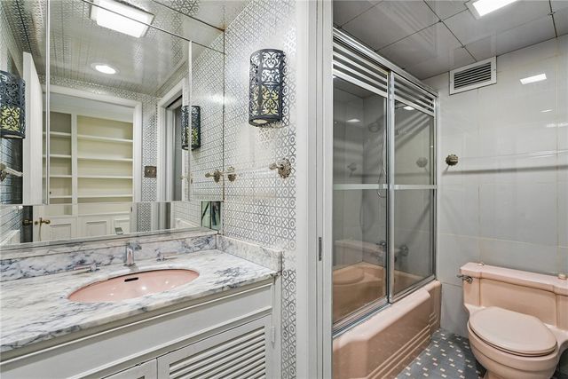 5048 5th Ave 101, Shadyside, PA 15232