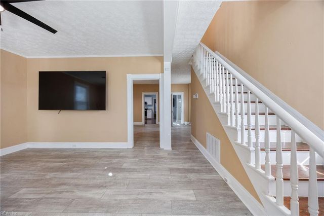 406 Lee ST, Hampton, VA 23669