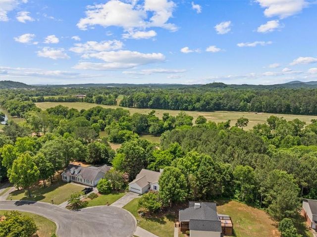 140 Crystal River Drive, Calhoun, GA 30701