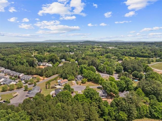 140 Crystal River Drive, Calhoun, GA 30701