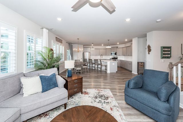 472 Richfield Way, Summerville, SC 29486