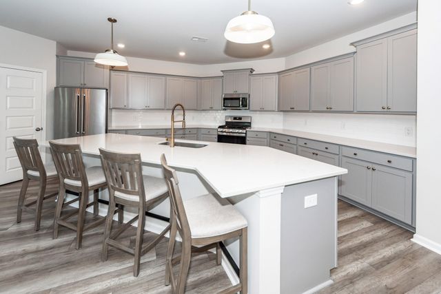 472 Richfield Way, Summerville, SC 29486