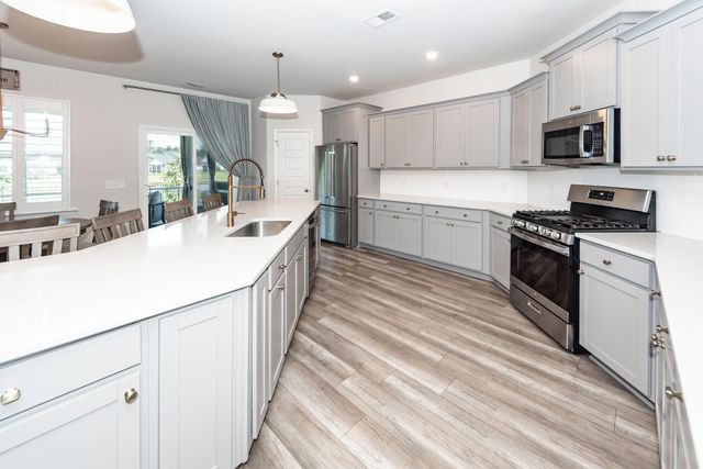 472 Richfield Way, Summerville, SC 29486