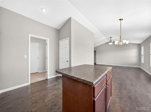 157 Sweetgum Drive, Troy, MO 63379