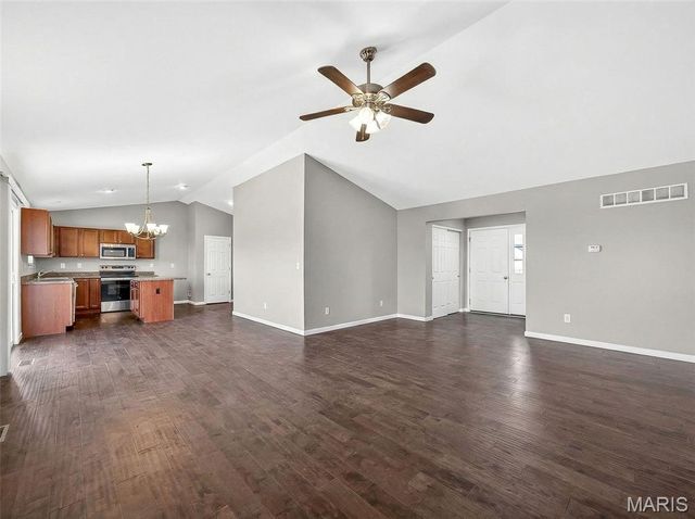 157 Sweetgum Drive, Troy, MO 63379