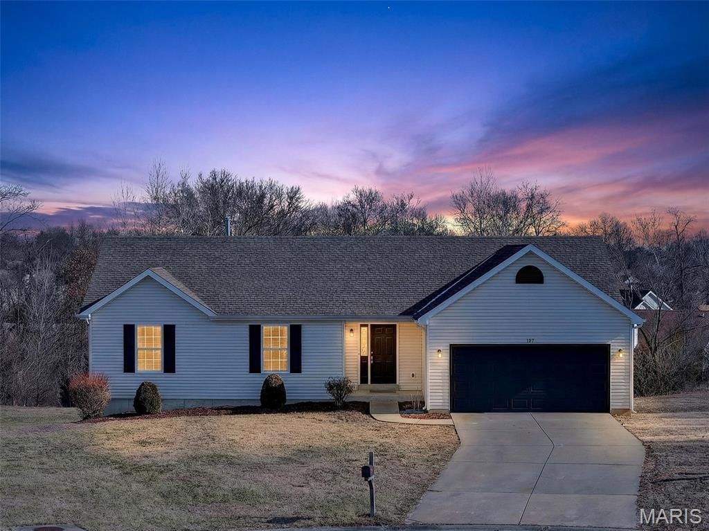 157 Sweetgum Drive, Troy, MO 63379