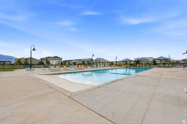 1098 E WATERWAY LN, Saratoga Springs, UT 84045
