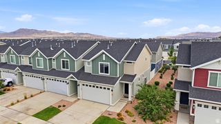 1098 E WATERWAY LN, Saratoga Springs, UT 84045