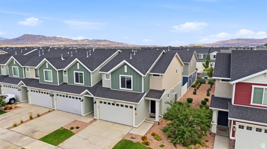 1098 E WATERWAY LN, Saratoga Springs, UT 84045