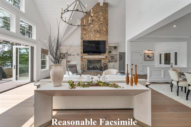 18 Lovejoy Lane, Meredith, NH 03253