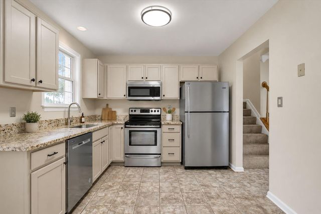 4724 TRAIL CT, Westminster, MD 21158