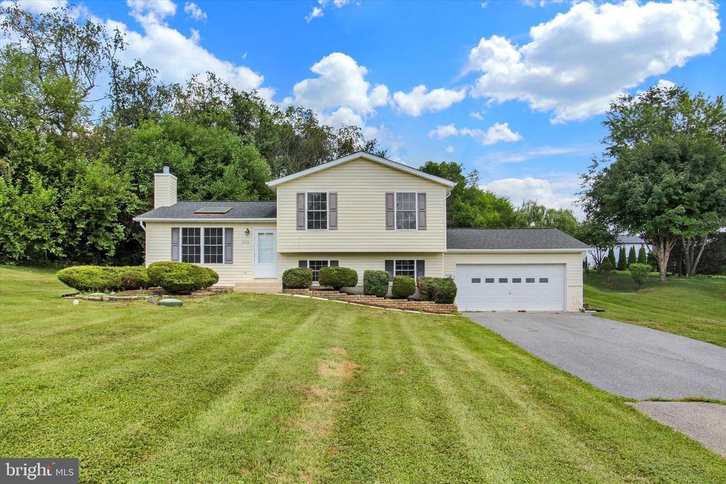 4724 TRAIL CT, Westminster, MD 21158