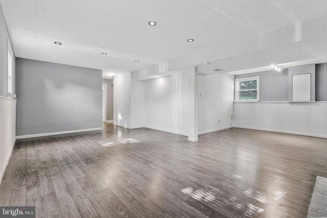 1105 CLARKE ST, Herndon, VA 20170