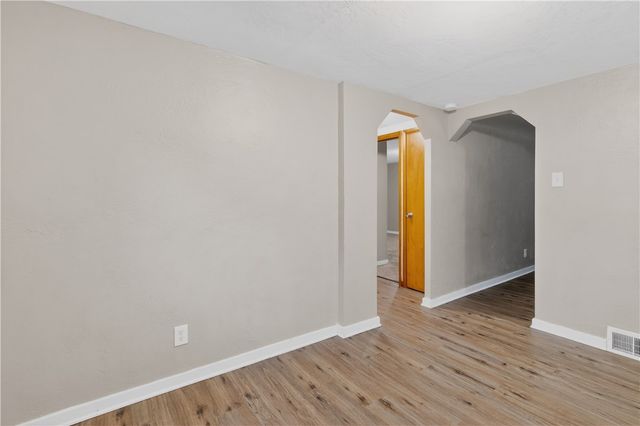 921 Lincoln Way, Mckeesport, PA 15132