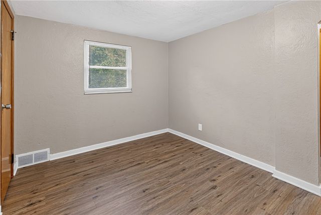 921 Lincoln Way, Mckeesport, PA 15132