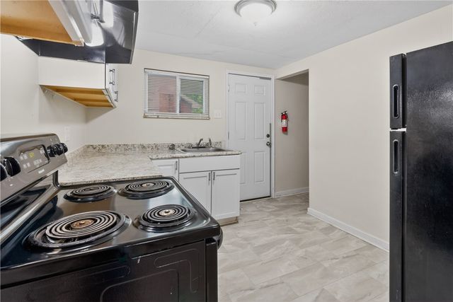 921 Lincoln Way, Mckeesport, PA 15132