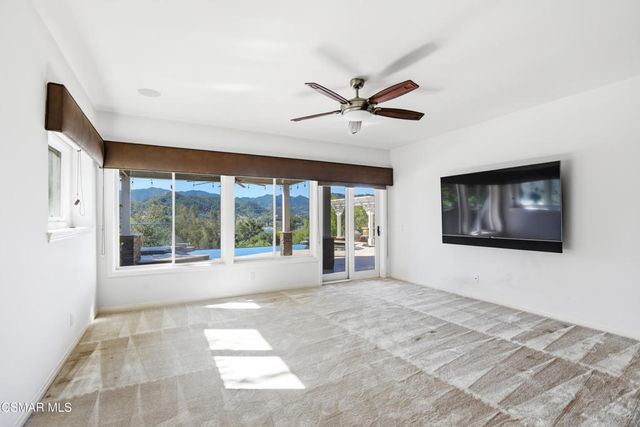 708 Ravensbury Street, Lake Sherwood, CA 91361