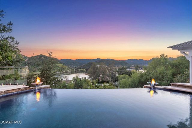 708 Ravensbury Street, Lake Sherwood, CA 91361