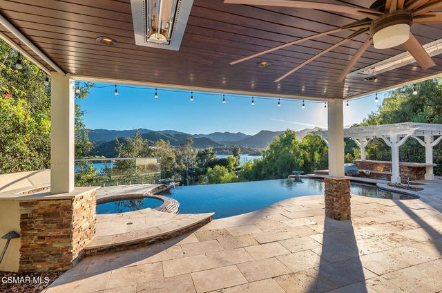 708 Ravensbury Street, Lake Sherwood, CA 91361