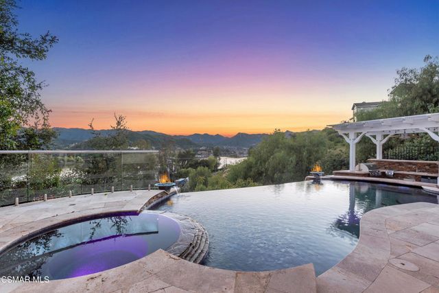 708 Ravensbury Street, Lake Sherwood, CA 91361