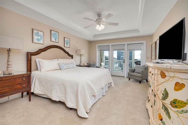 744 Ocean Blvd 202, St Simons Island, GA 31522