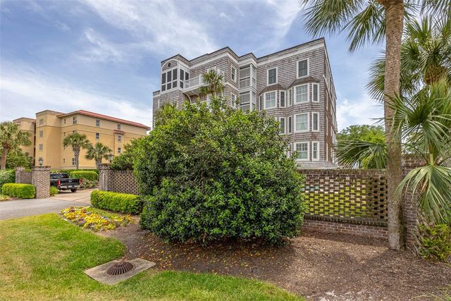 744 Ocean Blvd 202, St Simons Island, GA 31522