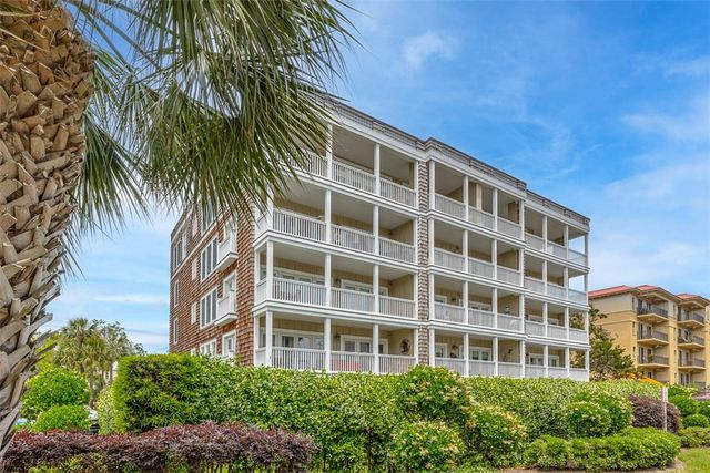 744 Ocean Blvd 202, St Simons Island, GA 31522