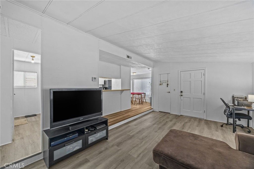 Image 8 of property listing at 25681 Alessandro Boulevard 65, Moreno Valley, CA 92553